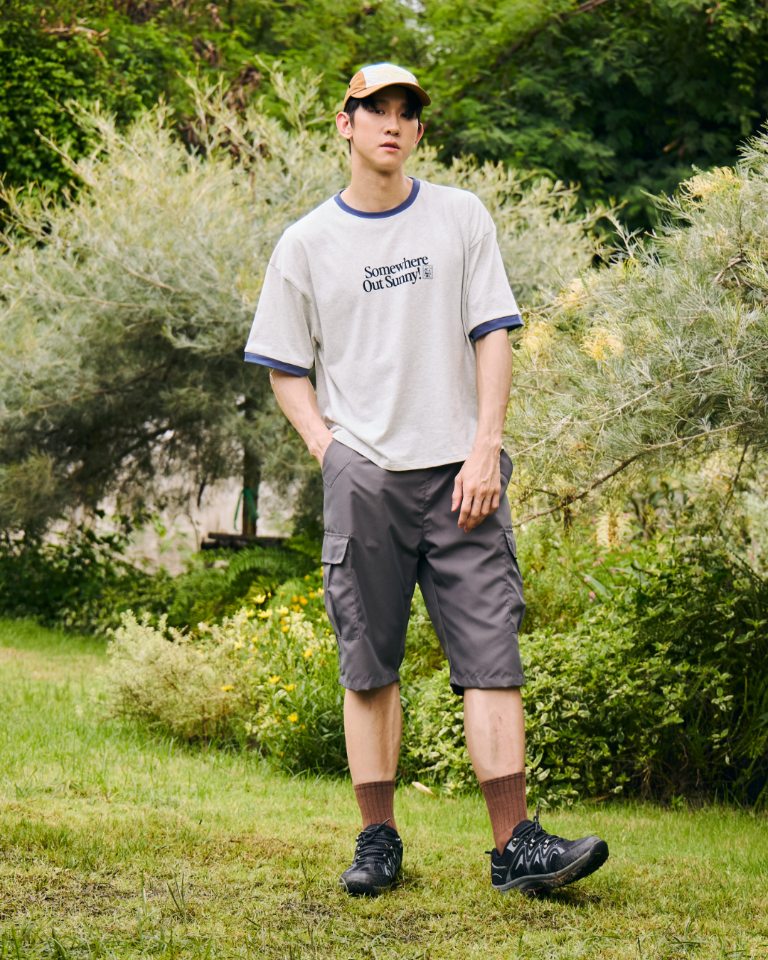 Somewhere Out Sunny! Ringer Boxy Tee - Heather Grey